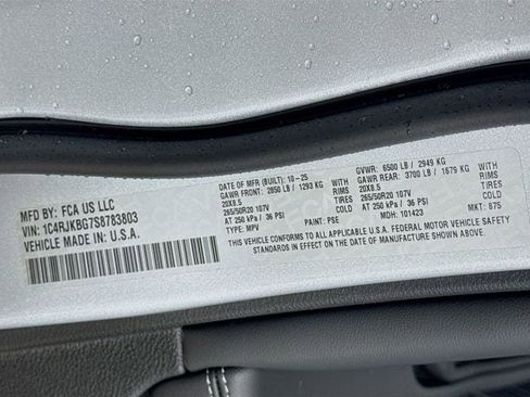 New 2025 Jeep Grand Cherokee L Limited image 37