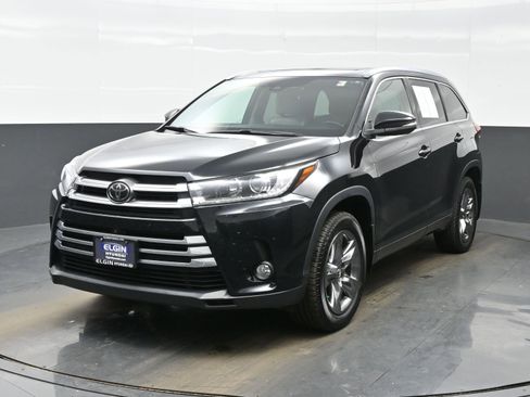 Used 2017 Toyota Highlander Limited Platinum image 1
