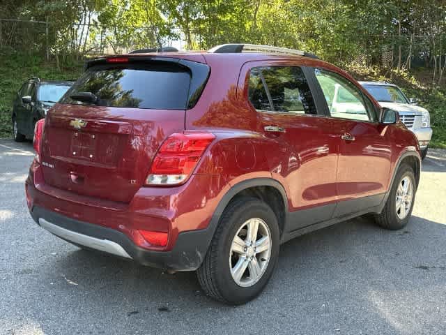 Used 2019 Chevrolet Trax LT w/ LT Convenience Package AWD/4WD image 22