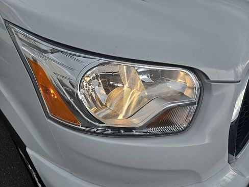 Used 2022 Ford Transit 350 XLT image 30