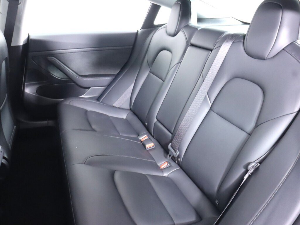 Used 2020 Tesla Model 3 Standard Range Plus RWD image 33