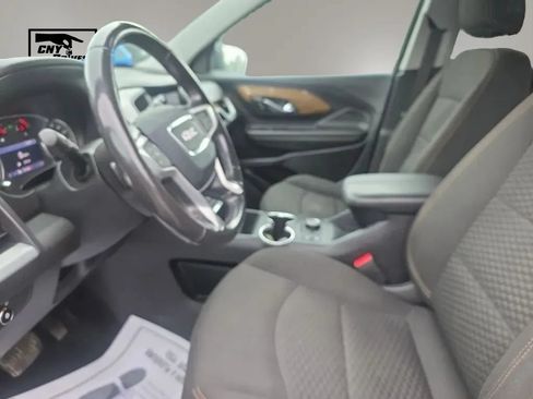 Used 2020 GMC Terrain SLE w/ Driver Convenience Package AWD/4WD image 9