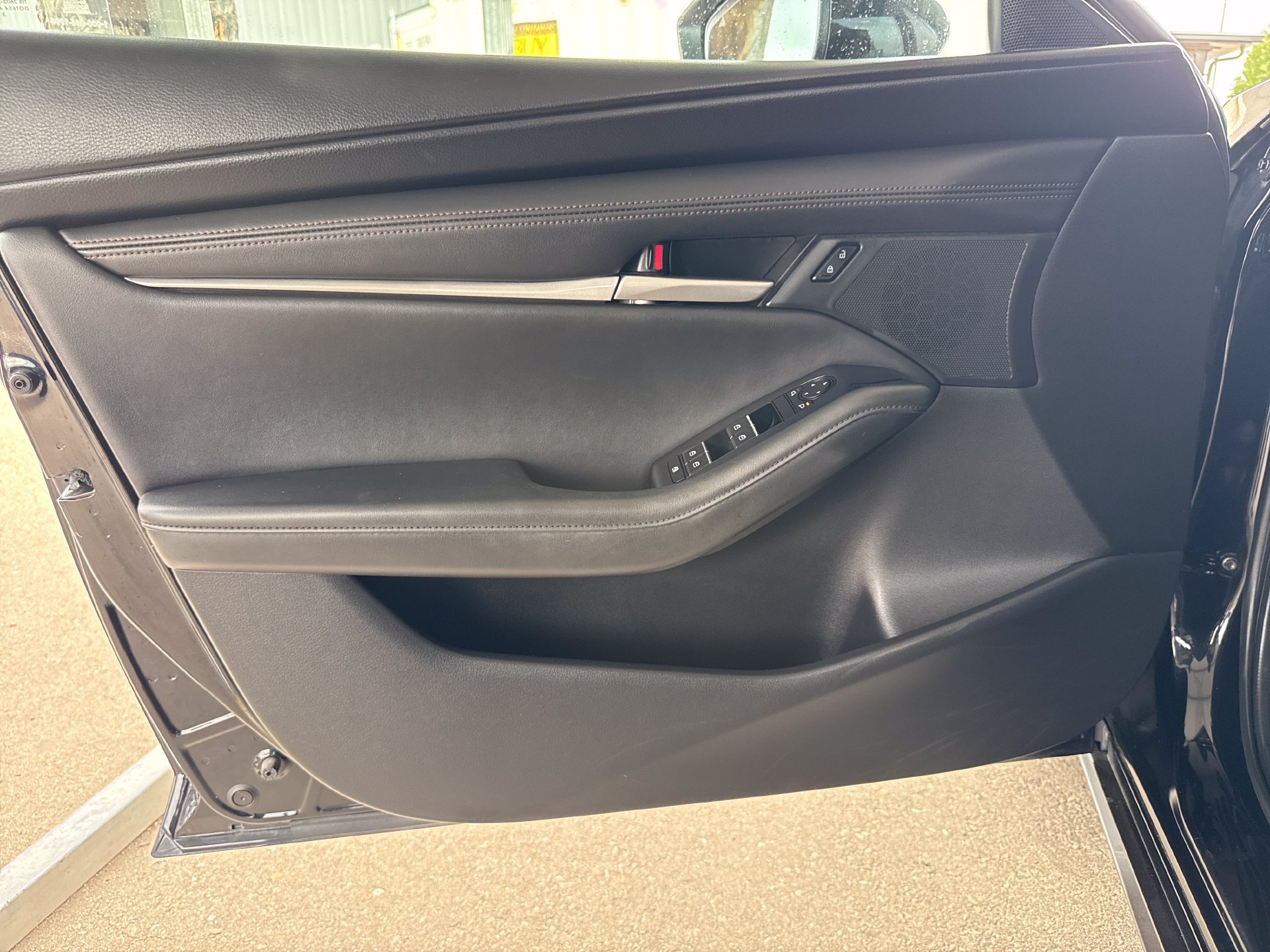 Used 2024 MAZDA MAZDA3 s FWD image 19