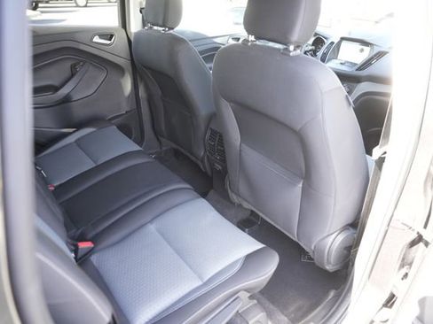 Used 2019 Ford Escape SE image 14