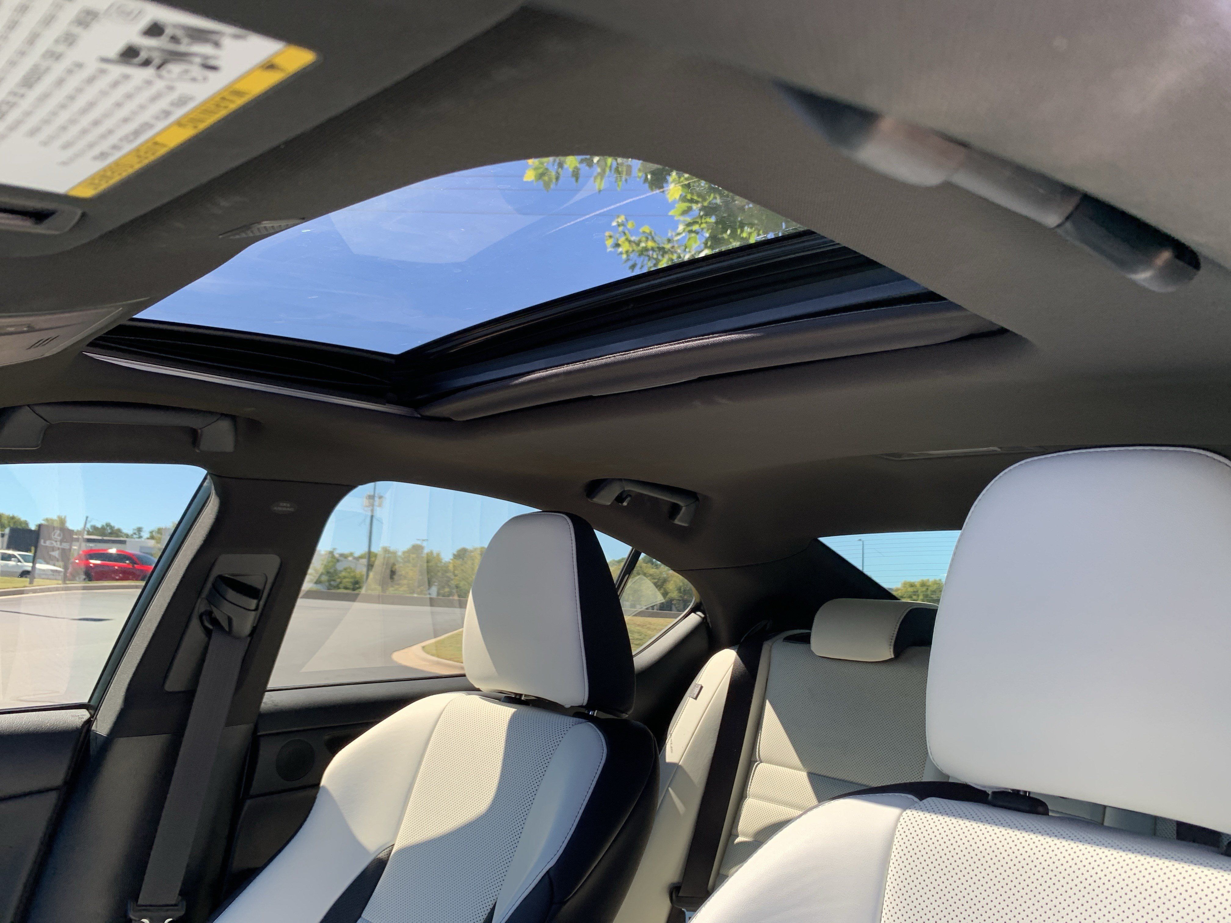 Used 2025 Lexus IS 350 F Sport RWD image 28