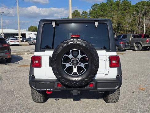Certified 2022 Jeep Wrangler Unlimited Rubicon w/ Safety Group image 5
