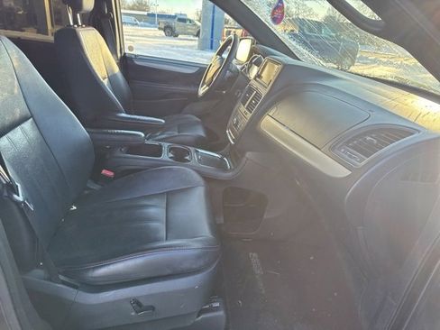 Used 2017 Dodge Grand Caravan GT image 20