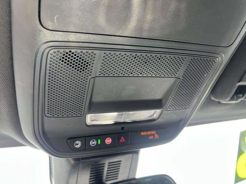 Used 2026 Chevrolet Equinox LT AWD/4WD image 32