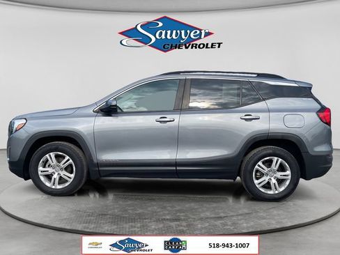 Used 2021 GMC Terrain SLE w/ Driver Convenience Package AWD/4WD image 2