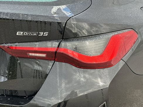 Used 2023 BMW i4 eDrive35 image 33