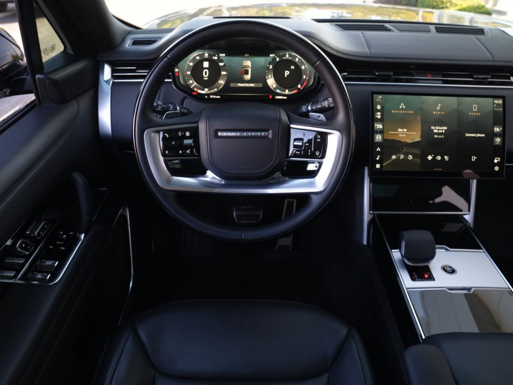 Used 2024 Land Rover Range Rover SE AWD/4WD image 33