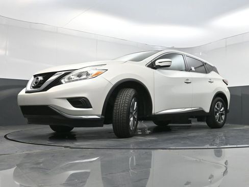 Used 2016 Nissan Murano S image 21