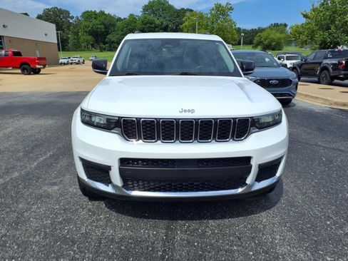 Used 2022 Jeep Grand Cherokee L Limited image 24