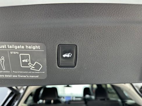 Used 2019 INFINITI QX50 Essential w/ Premium Heat Package image 41