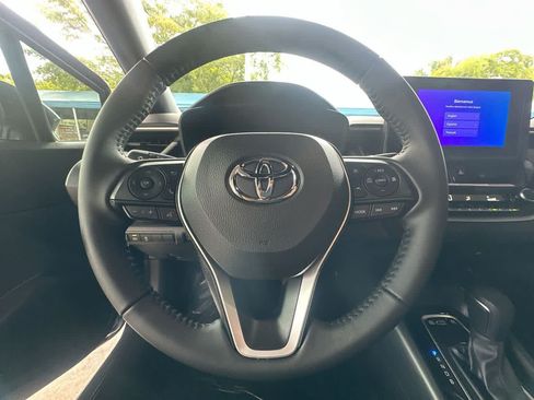 Used 2026 Toyota Corolla SE FWD image 15