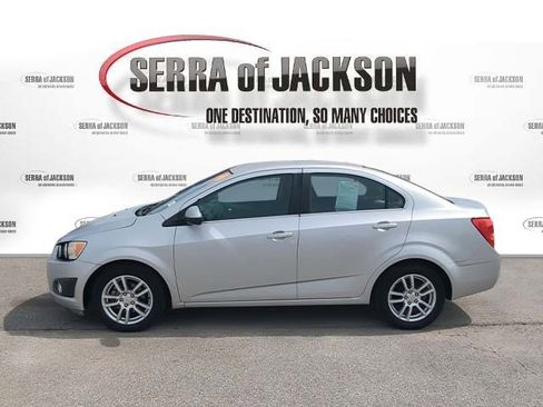 Used 2012 Chevrolet Sonic LT image 5