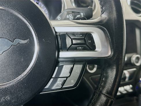 Used 2017 Ford Mustang GT Premium image 26