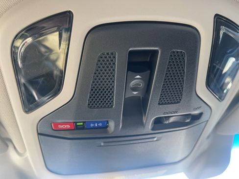 Used 2022 Subaru Outback Onyx Edition XT image 18