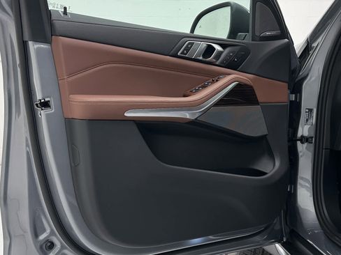 Used 2026 BMW X5 xDrive40i w/ Climate Comfort Package image 23