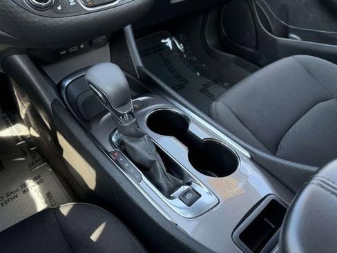 Used 2025 Chevrolet Malibu LT image 26