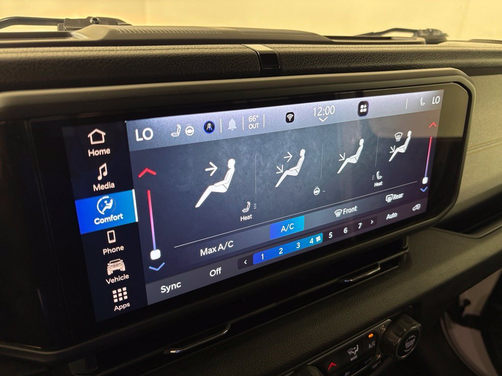 Used 2025 Jeep Wrangler Unlimited Sport AWD/4WD image 24
