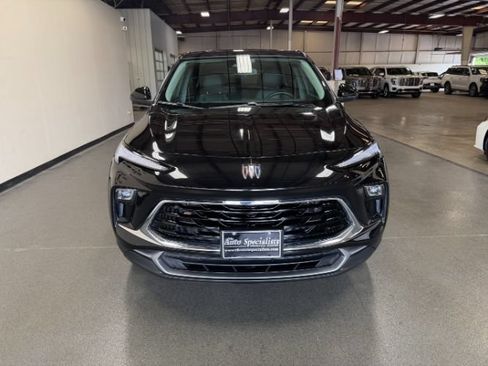 Used 2025 Buick Encore GX Preferred AWD/4WD image 8