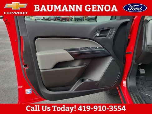 Used 2019 Chevrolet Colorado W/T w/ WT Convenience Package AWD/4WD image 10