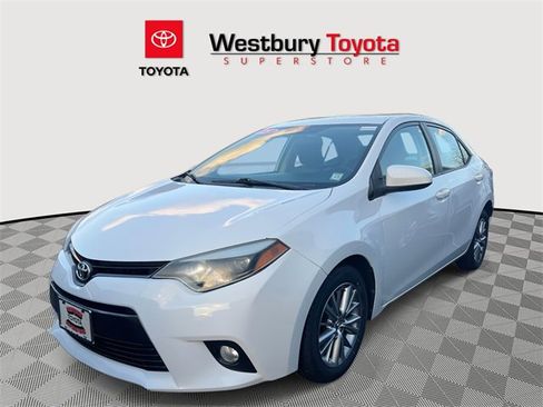 Used 2015 Toyota Corolla LE image 3