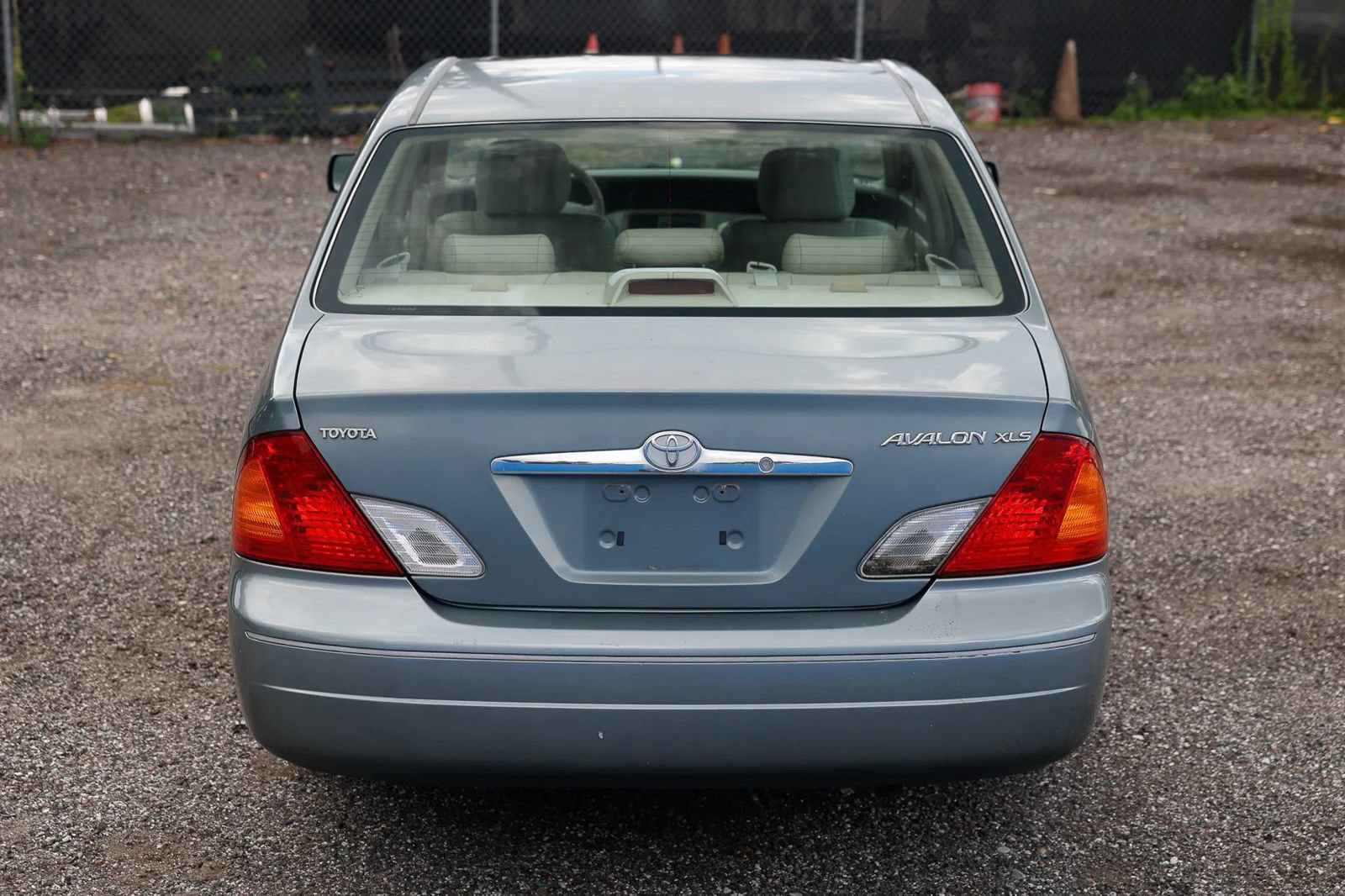 Used 2001 Toyota Avalon XLS w/ Option Pkg 5 FWD image 6
