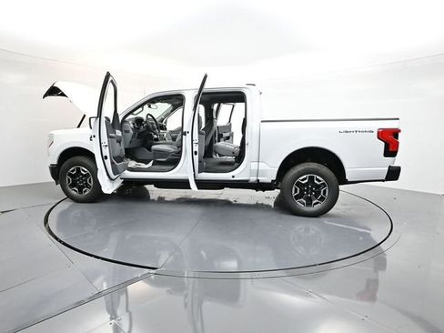 New 2024 Ford F150 Lightning Pro w/ Tow Technology Package image 37