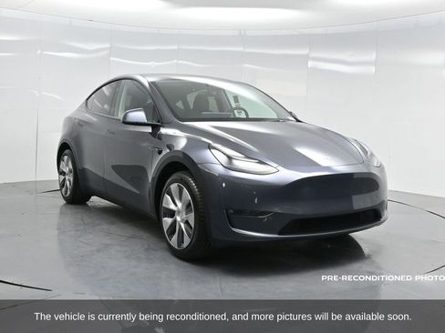 Used 2023 Tesla Model Y 2WD image 63