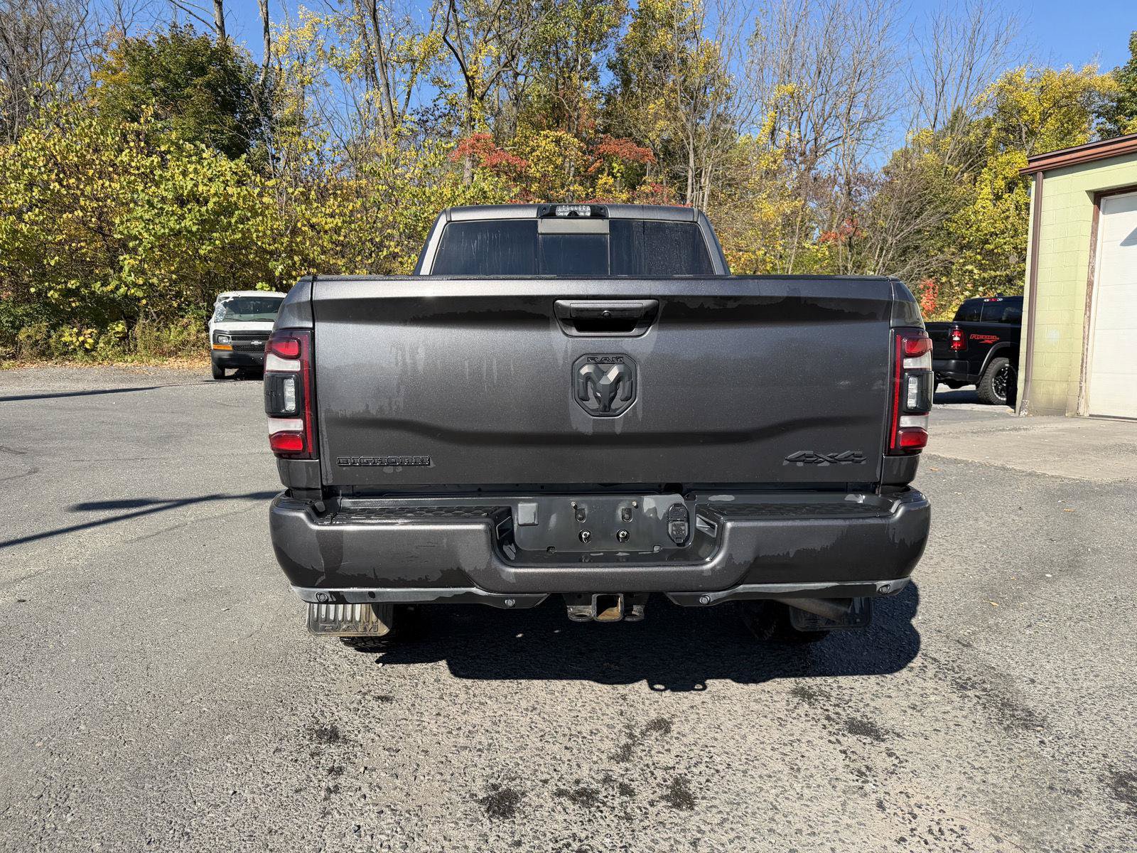 Used 2024 RAM 2500 Big Horn w/ Night Edition AWD/4WD image 4