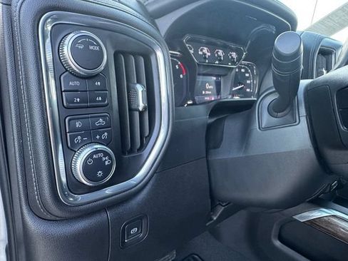 Used 2021 GMC Sierra 1500 Elevation w/ Preferred Package AWD/4WD image 6
