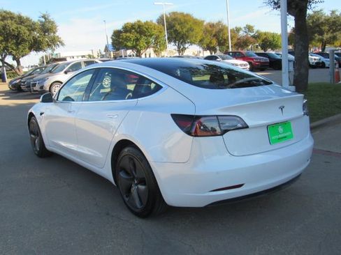 Used 2019 Tesla Model 3 Standard Range image 11