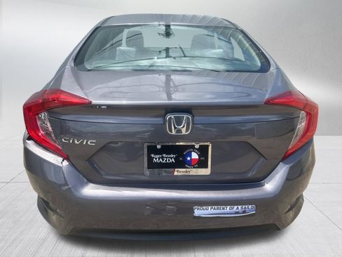 Used 2016 Honda Civic EX image 7