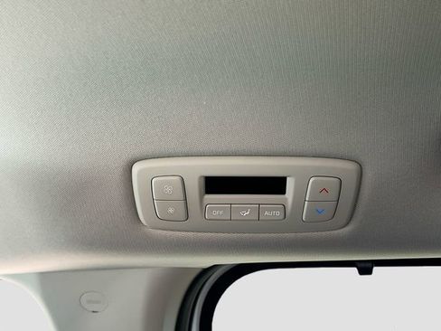 New 2026 Kia Carnival EX FWD image 26