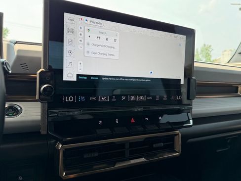 Used 2024 GMC Hummer EV 3X AWD/4WD image 51