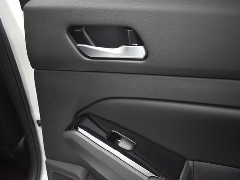 New 2025 Nissan Altima 2.5 SR image 19