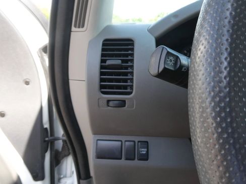 Used 2018 Nissan Frontier S RWD image 15