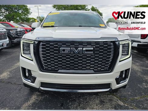 Used 2023 GMC Yukon XL Denali Ultimate w/ LPO, Floor Liner Package AWD/4WD image 5