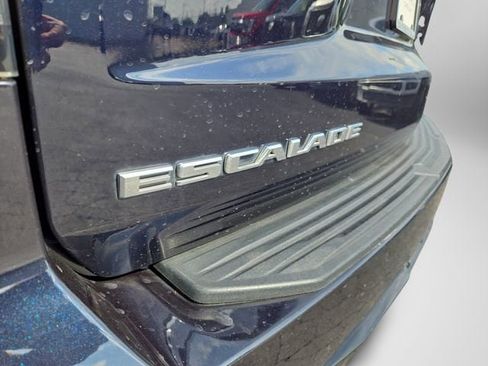 Used 2021 Cadillac Escalade ESV Premium Luxury w/ Driver Assist Tech Package AWD/4WD image 45