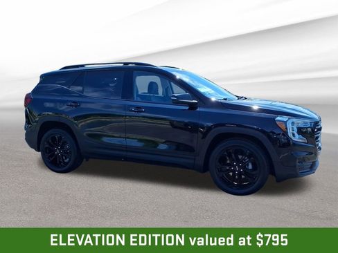 Certified 2022 GMC Terrain SLT w/ Tech Package FWD image 7