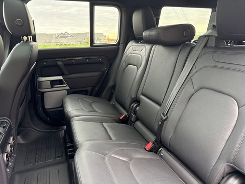 New 2024 Land Rover Defender 130 S image 17