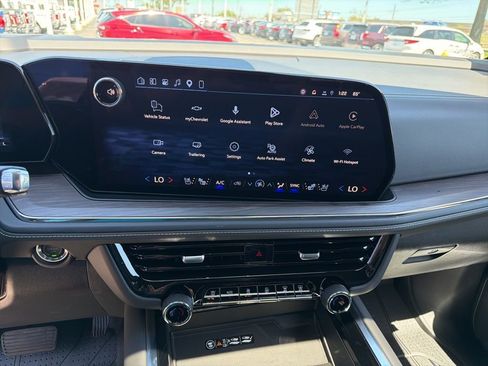 New 2026 Chevrolet Tahoe Premier w/ Sun And Tow Package AWD/4WD image 32