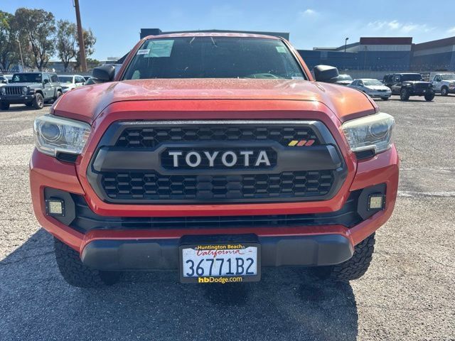 Used 2016 Toyota Tacoma TRD Off-Road w/ Towing Package RWD image 2