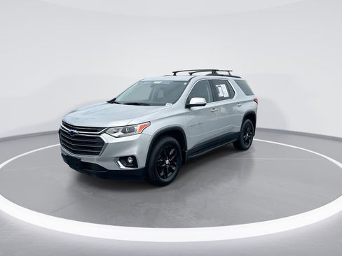 Used 2021 Chevrolet Traverse LT FWD image 5