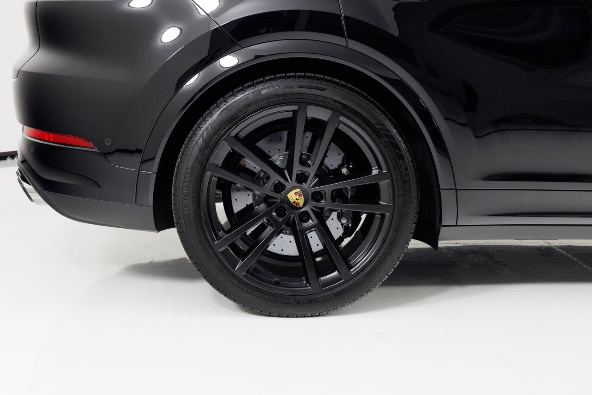 Used 2024 Porsche Cayenne Turbo w/ Premium Package Plus (PP1) AWD/4WD image 12