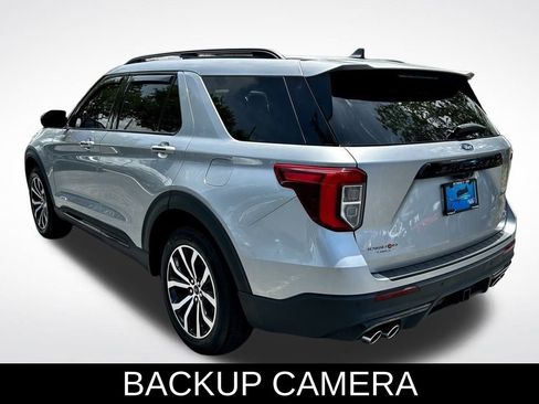 Used 2023 Ford Explorer ST image 4