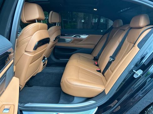 Used 2021 BMW 740i w/ M Sport Package RWD image 26