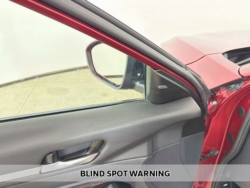 Used 2023 Nissan Altima 2.5 SR FWD image 3